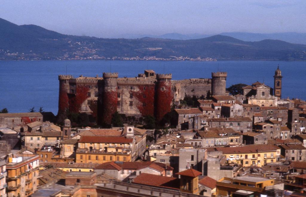 Apartment Il Convento Bracciano  Exterior photo